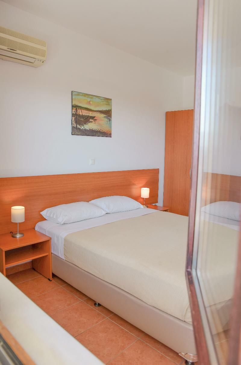 Helena Christina Aparthotel Asgourou Ngoại thất bức ảnh
